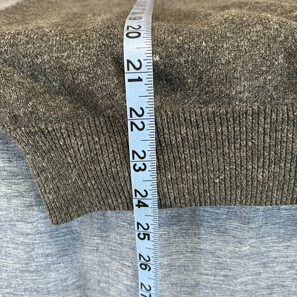 Express Men’s Sz M 1/4 zip Elastic Waist and Wrists Gray Sweater